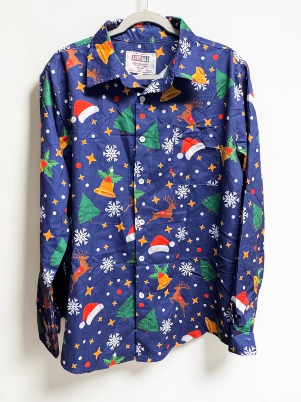 Arvil Hill Christmas Button Up Shirt Large Reindeer Santa Hat Holiday NWOT
